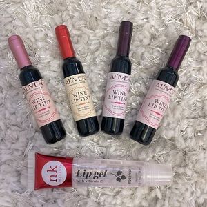 these are some great lipstain they look like wine as you can tell they are great